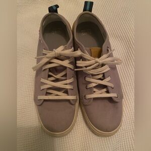Tom’s TRVL LITE grey sneakers.  Size 8